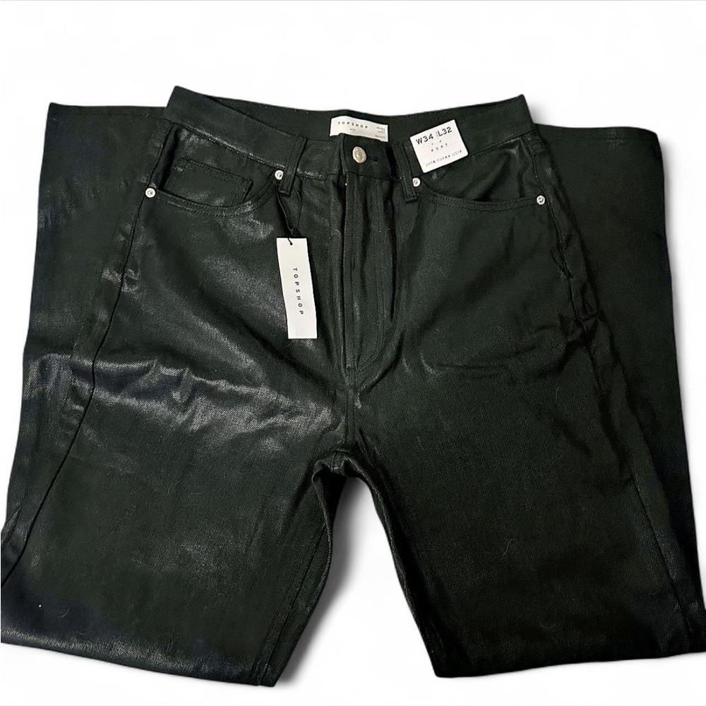 Topshop straight coated Kort jeans in black
W24/L32